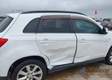 2015 Mitsubishi Outlander Sport Se z USA, uszkodzony, nr VIN 4A4AP4AU3FE016318